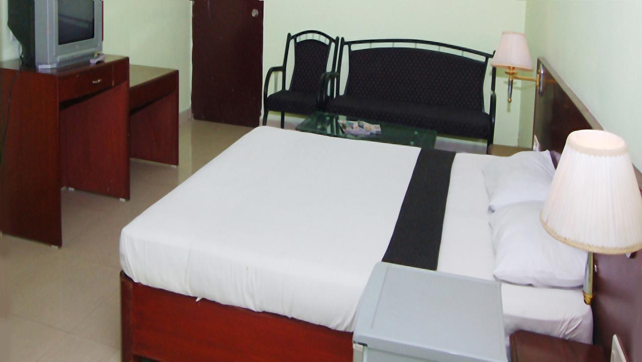 Vaishnavi Group Of Hotels Hajdarabad Zewnętrze zdjęcie